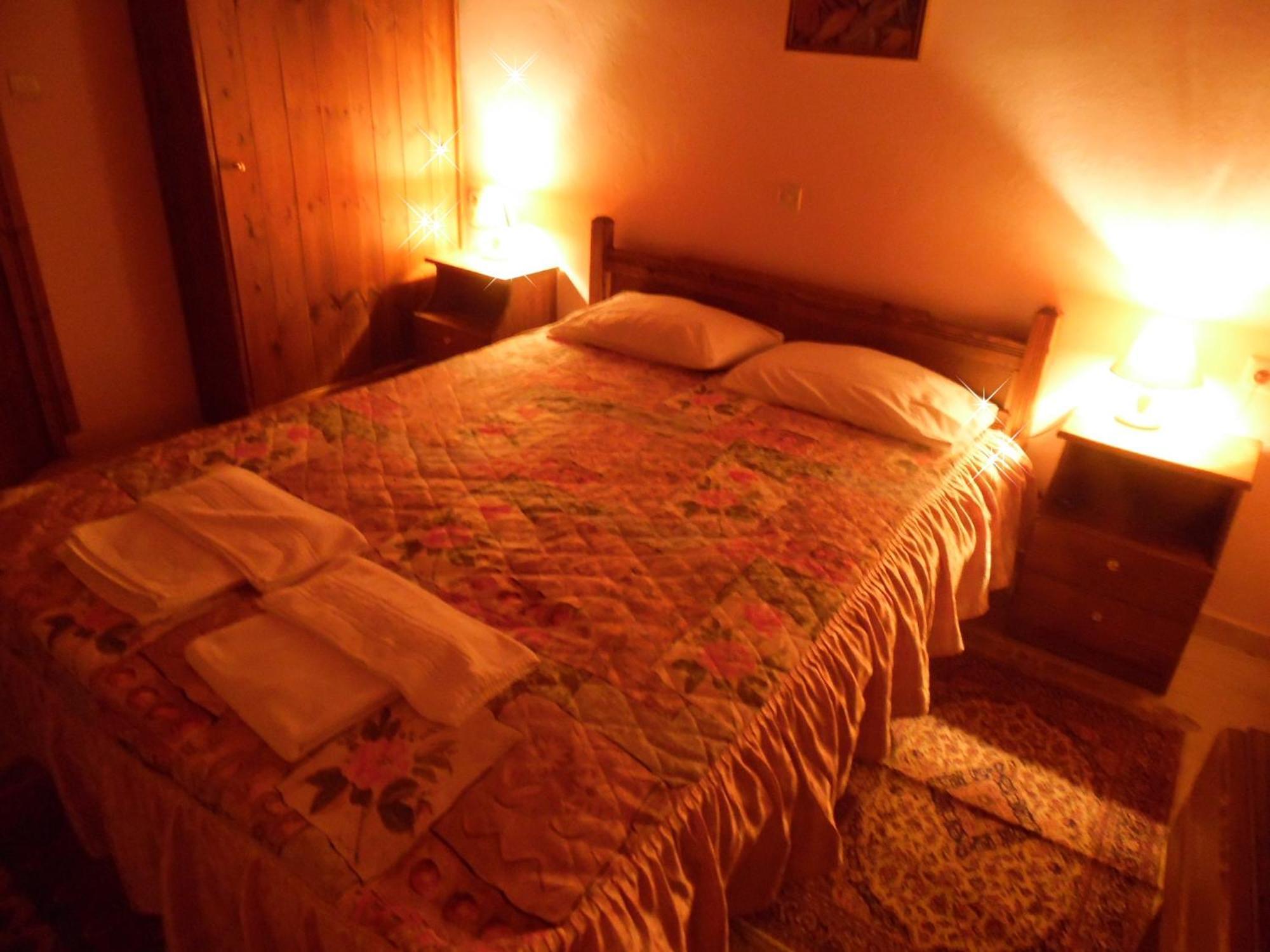 Elatos Rooms Mikrón Khoríon Bagian luar foto